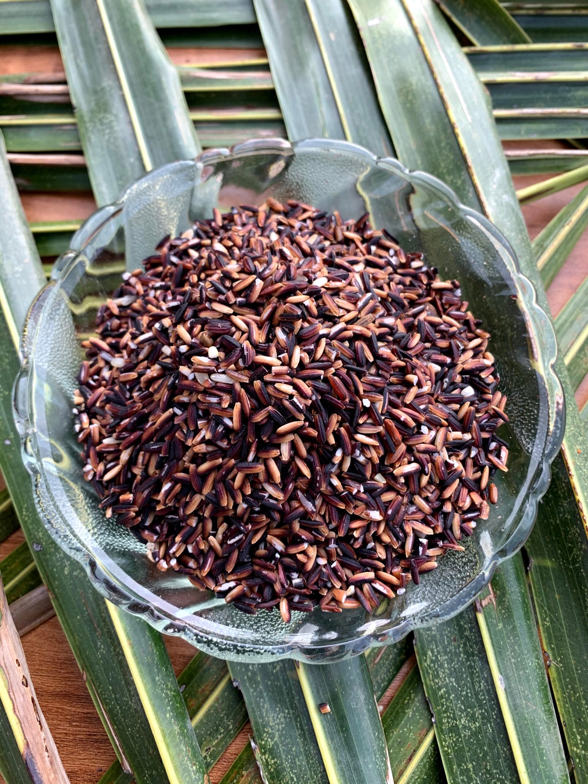 Karuppu Kavuni/ Black Rice Handpounded Raw Rice ORGANIC (500 G)