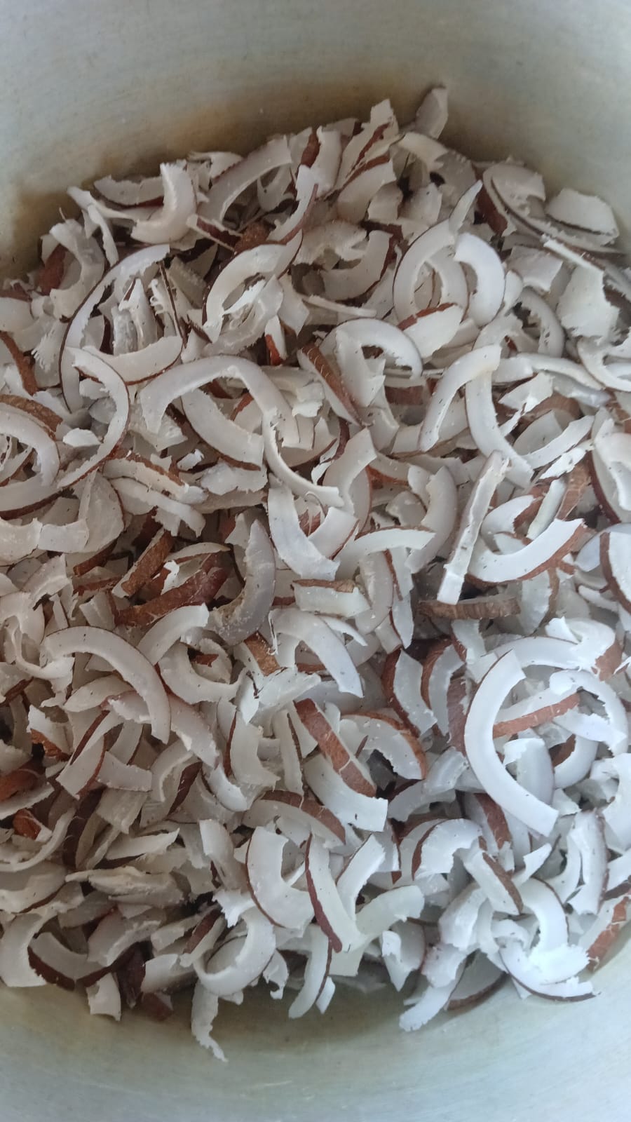 Copra Sliced Unsulphated ORGANIC (200 G)
